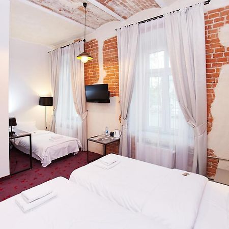 Koszary Arche Hotel Góra Kalwaria Exteriör bild