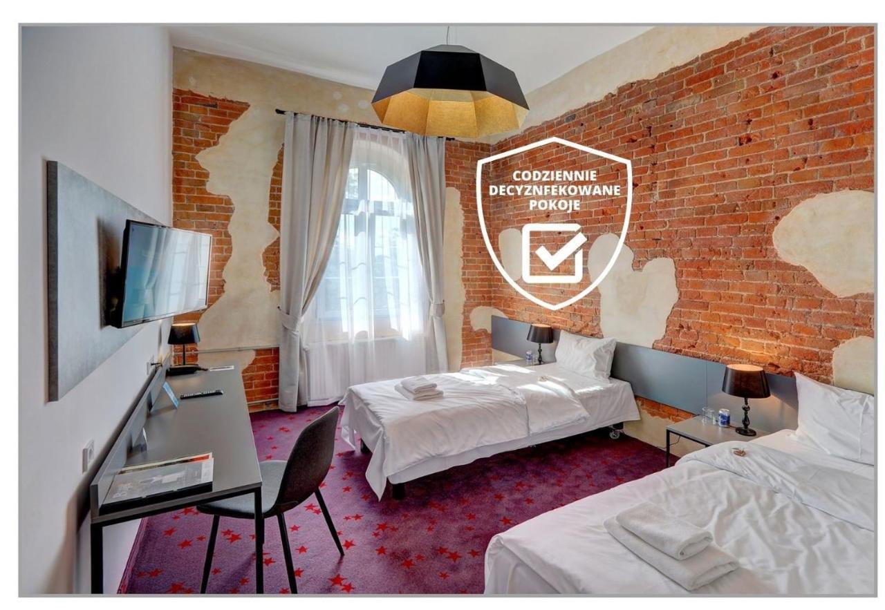 Koszary Arche Hotel Góra Kalwaria Exteriör bild