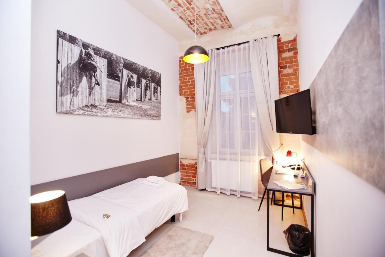 Koszary Arche Hotel Góra Kalwaria Exteriör bild