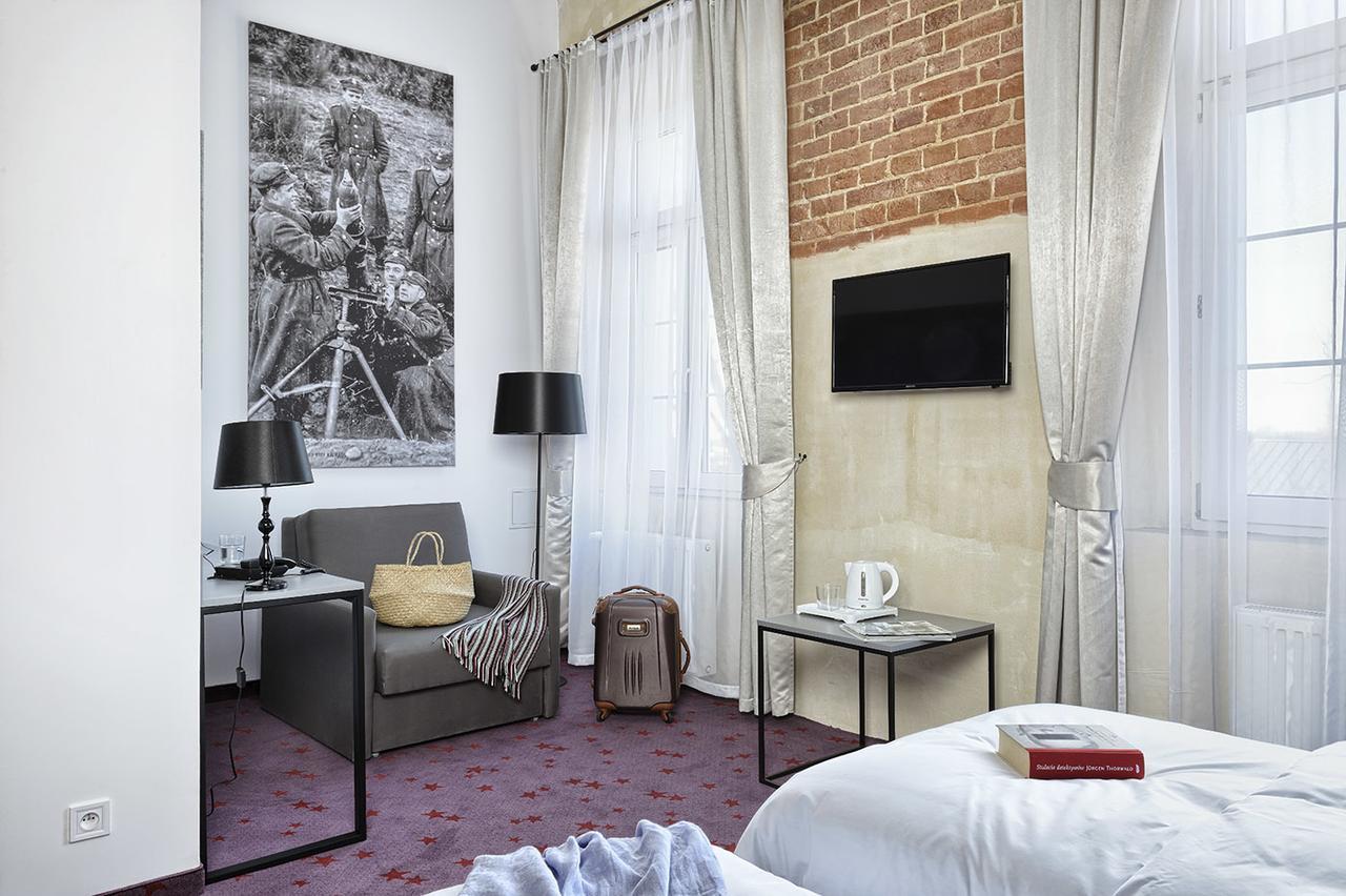 Koszary Arche Hotel Góra Kalwaria Exteriör bild