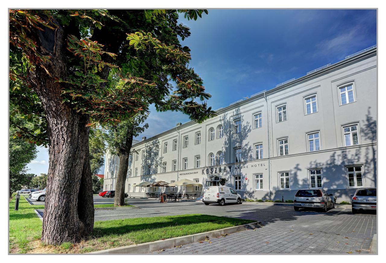 Koszary Arche Hotel Góra Kalwaria Exteriör bild